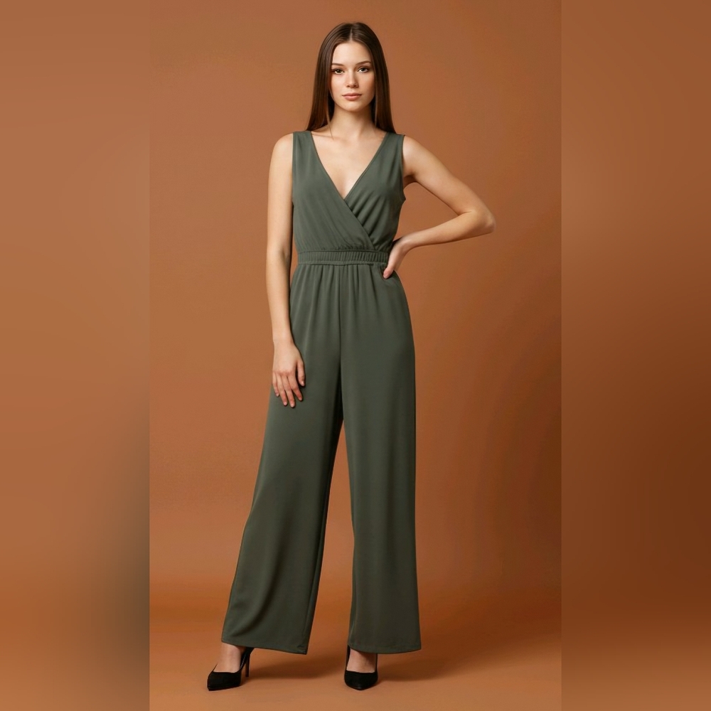 Chic Forest Green Sleeveless Jumpsuit